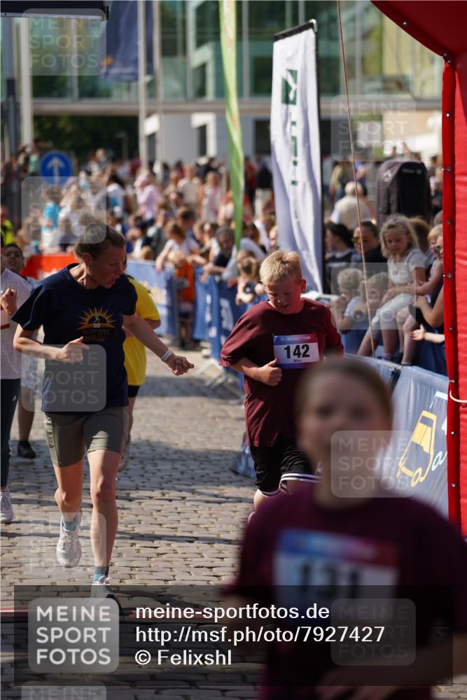 13.06.2025 - Holstenköstenlauf Felixshl http://msf.ph/oto/7927427 13.06.2025 16:54:09 Laufen 131, 142, 556, 663, 1249 meine-sportfotos.de
