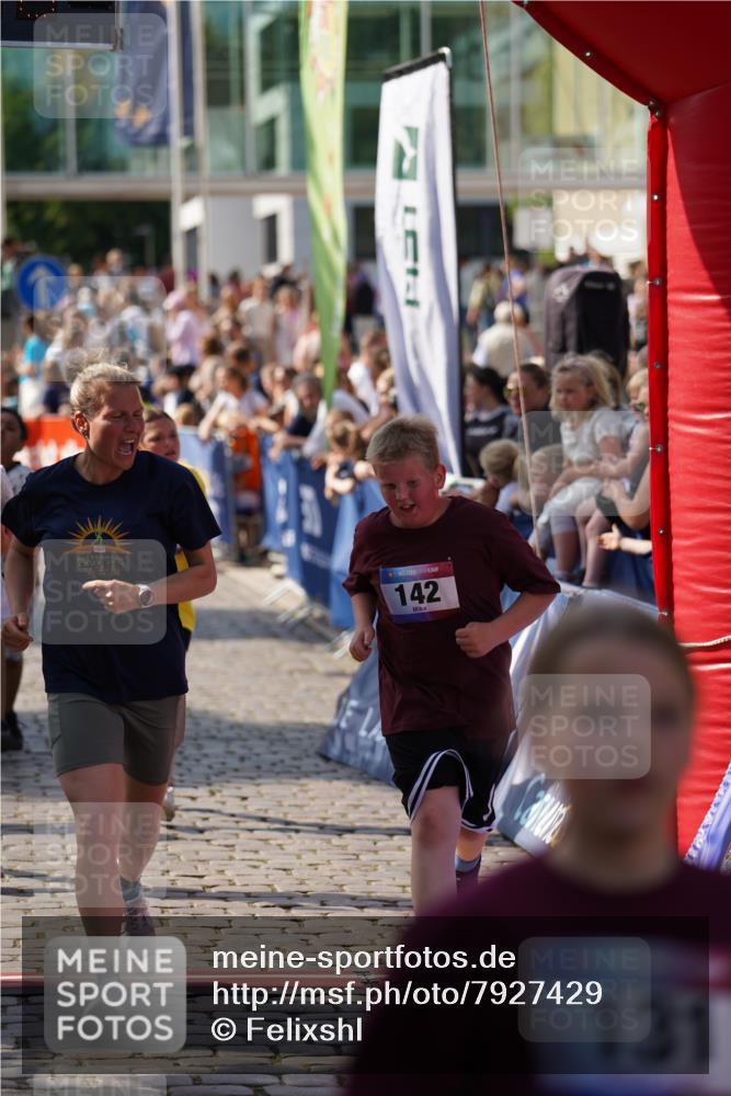 13.06.2025 - Holstenköstenlauf Felixshl http://msf.ph/oto/7927429 13.06.2025 16:54:09 Laufen 131, 142, 556, 663, 1249 meine-sportfotos.de