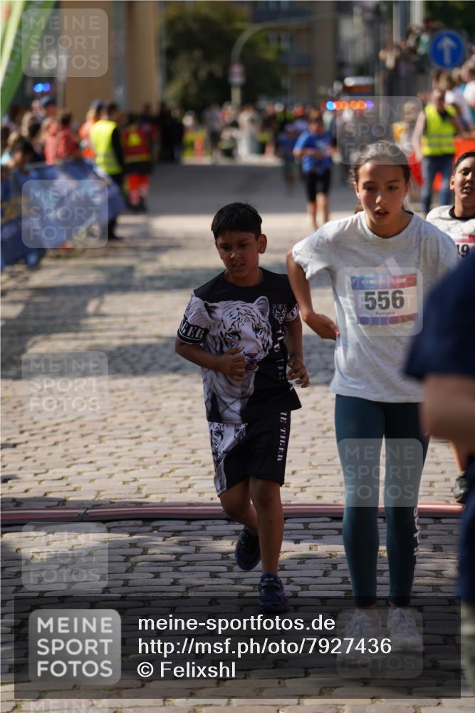 13.06.2025 - Holstenköstenlauf Felixshl http://msf.ph/oto/7927436 13.06.2025 16:54:12 Laufen 142, 556, 663, 1249 meine-sportfotos.de
