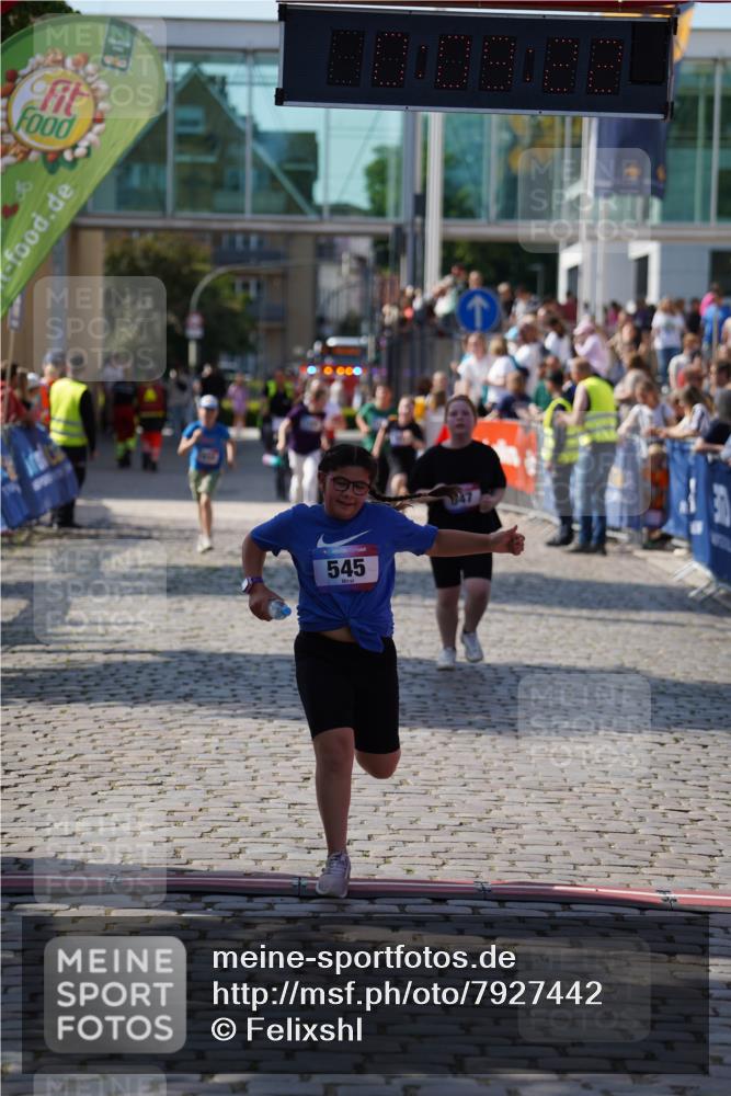 13.06.2025 - Holstenköstenlauf Felixshl http://msf.ph/oto/7927442 13.06.2025 16:54:21 Laufen 545, 547 meine-sportfotos.de
