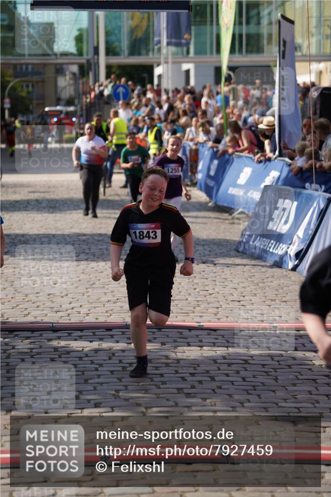 13.06.2025 - Holstenköstenlauf Felixshl http://msf.ph/oto/7927459 13.06.2025 16:54:28 Laufen 547, 1255, 1256 meine-sportfotos.de