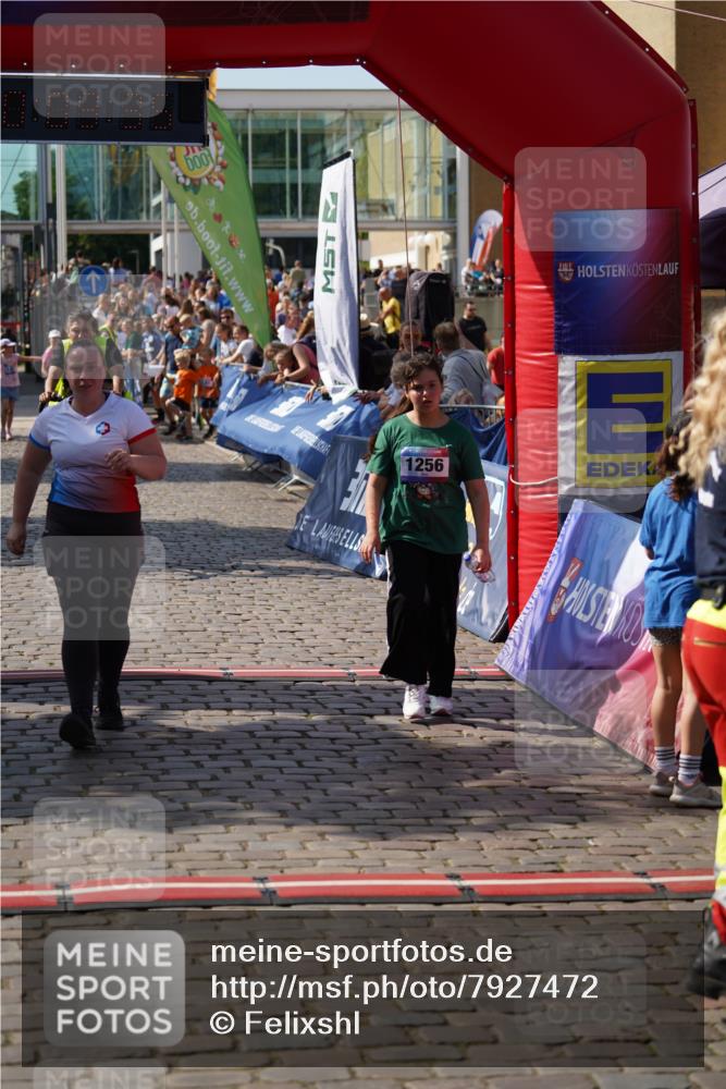 13.06.2025 - Holstenköstenlauf Felixshl http://msf.ph/oto/7927472 13.06.2025 16:54:34 Laufen 1255, 1256 meine-sportfotos.de
