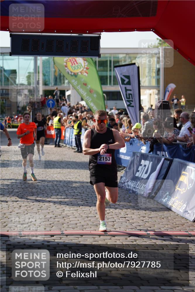 13.06.2025 - Holstenköstenlauf Felixshl http://msf.ph/oto/7927785 13.06.2025 17:49:25 Laufen 2153, 3651, 3740, 3943 meine-sportfotos.de
