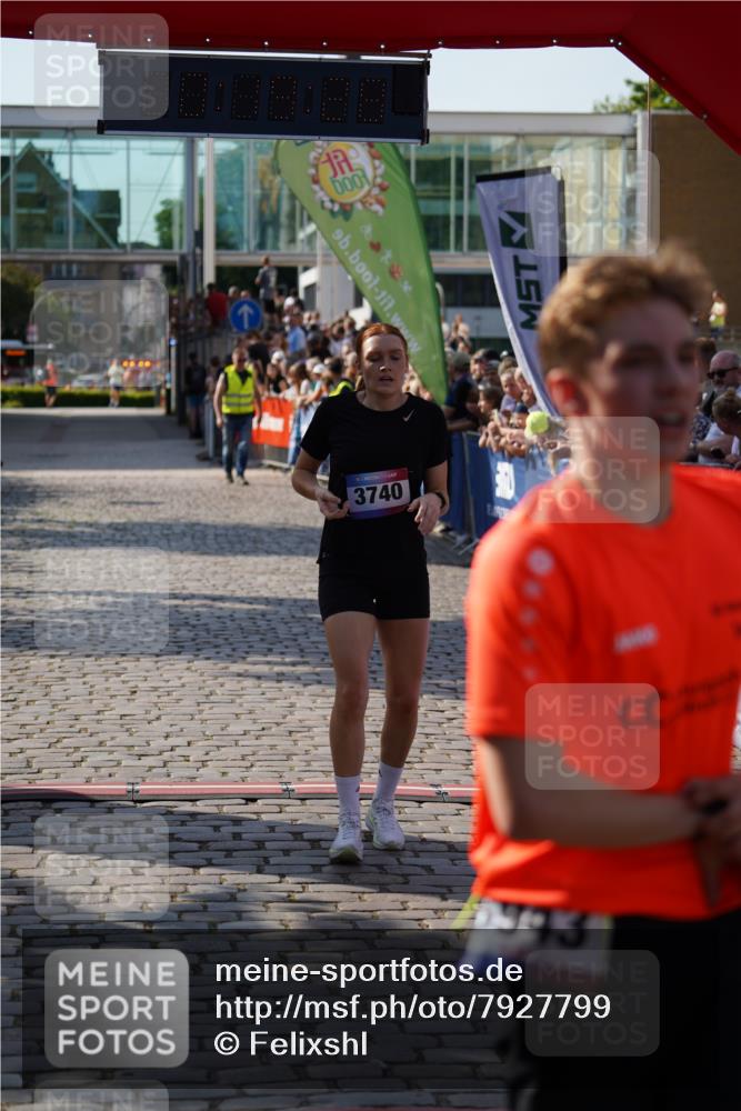 13.06.2025 - Holstenköstenlauf Felixshl http://msf.ph/oto/7927799 13.06.2025 17:49:29 Laufen 2153, 3651, 3740, 3943 meine-sportfotos.de