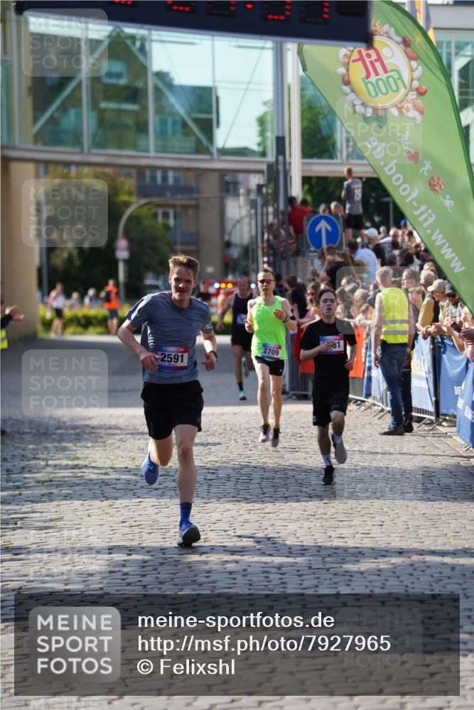 13.06.2025 - Holstenköstenlauf Felixshl http://msf.ph/oto/7927965 13.06.2025 17:51:59 Laufen 2591, 2651, 2709, 3581, 3833 meine-sportfotos.de