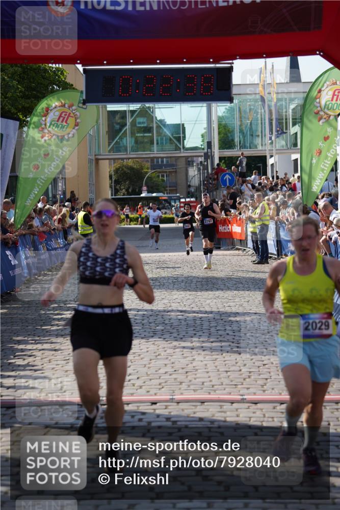 13.06.2025 - Holstenköstenlauf Felixshl http://msf.ph/oto/7928040 13.06.2025 17:52:39 Laufen 2029, 2793, 3311, 3731, 3958 meine-sportfotos.de