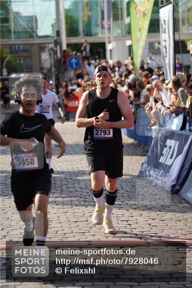 13.06.2025 - Holstenköstenlauf Felixshl http://msf.ph/oto/7928046 13.06.2025 17:52:44 Laufen 2793, 3311, 3731, 3958 meine-sportfotos.de
