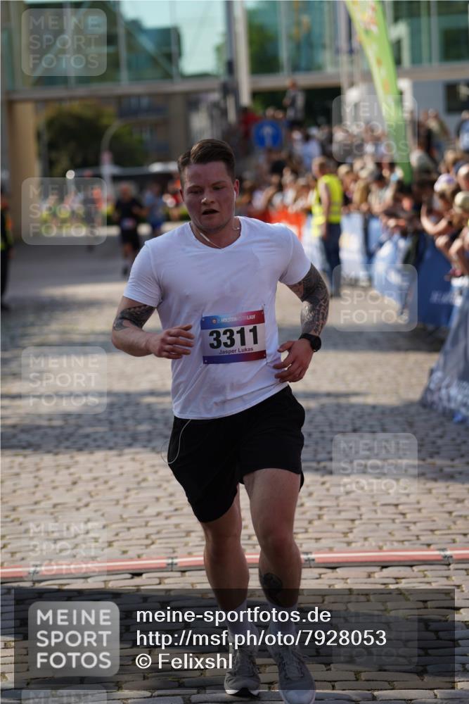 13.06.2025 - Holstenköstenlauf Felixshl http://msf.ph/oto/7928053 13.06.2025 17:52:47 Laufen 2532, 2793, 3311, 3643, 3958 meine-sportfotos.de