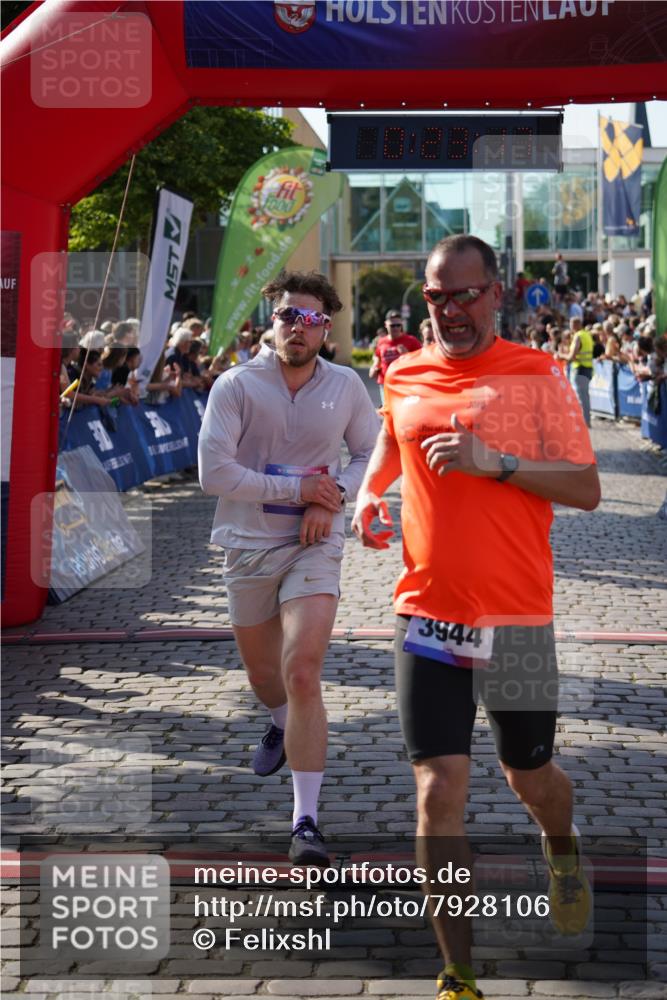13.06.2025 - Holstenköstenlauf Felixshl http://msf.ph/oto/7928106 13.06.2025 17:53:19 Laufen 2191, 2596, 2597, 2667, 2705, 2714, 3268, 3944 meine-sportfotos.de