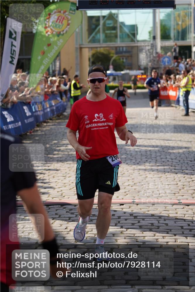 13.06.2025 - Holstenköstenlauf Felixshl http://msf.ph/oto/7928114 13.06.2025 17:53:22 Laufen 2191, 2596, 2597, 2667, 2705, 2714 meine-sportfotos.de