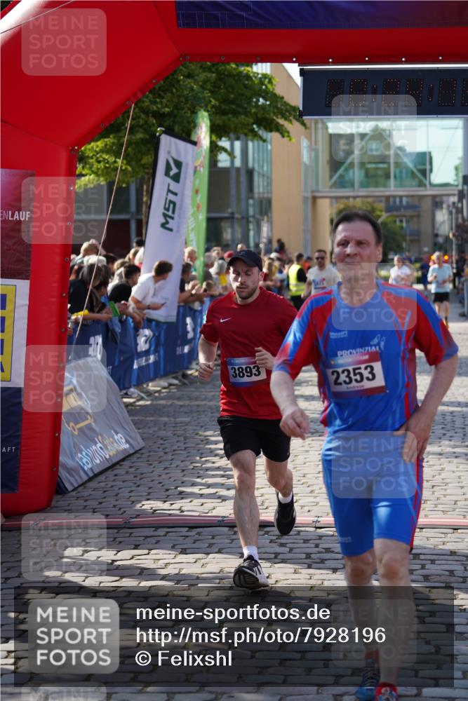 13.06.2025 - Holstenköstenlauf Felixshl http://msf.ph/oto/7928196 13.06.2025 17:54:14 Laufen 2154, 2327, 2353, 3099, 3774, 3823, 3893 meine-sportfotos.de