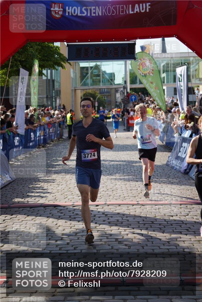13.06.2025 - Holstenköstenlauf Felixshl http://msf.ph/oto/7928209 13.06.2025 17:54:22 Laufen 2154, 3032, 3099, 3774, 3823, 3968 meine-sportfotos.de