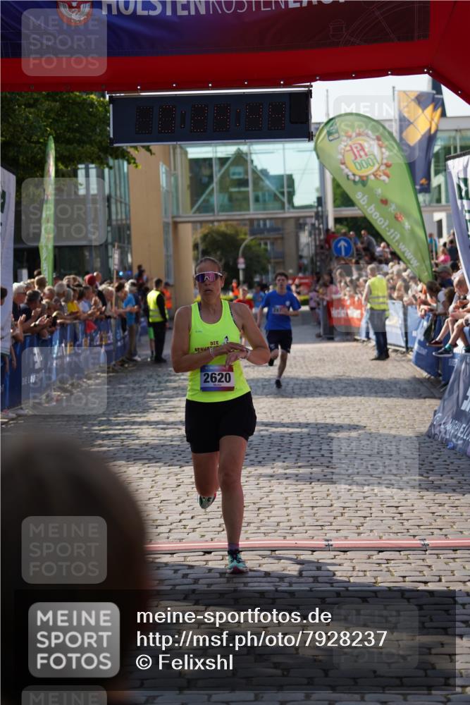 13.06.2025 - Holstenköstenlauf Felixshl http://msf.ph/oto/7928237 13.06.2025 17:54:45 Laufen 2152, 2620, 2893, 2979, 3245, 3988 meine-sportfotos.de