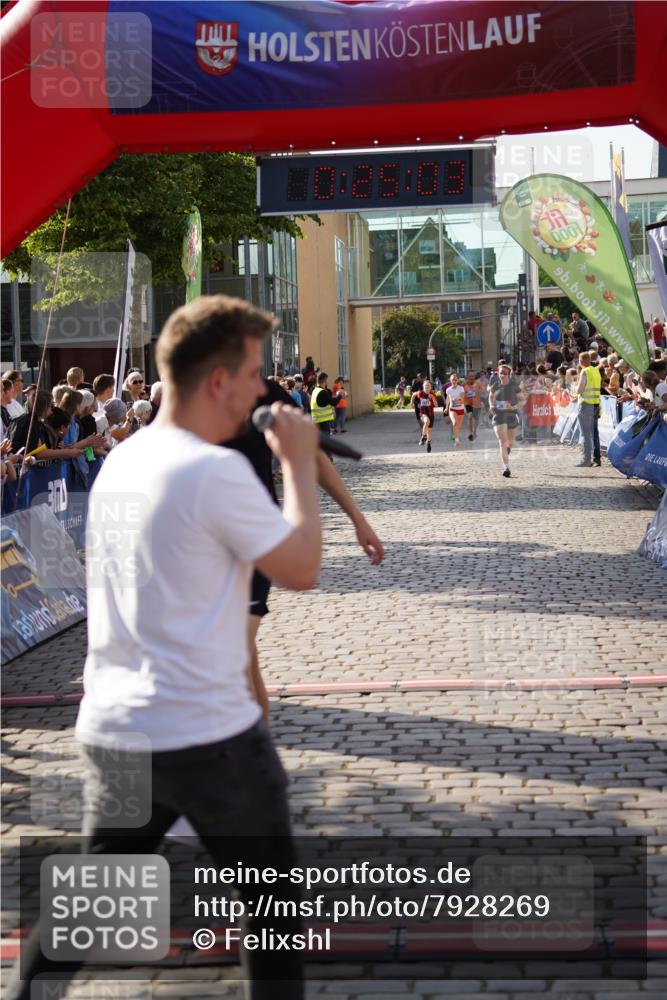 13.06.2025 - Holstenköstenlauf Felixshl http://msf.ph/oto/7928269 13.06.2025 17:55:05 Laufen 2057, 2421, 3791, 3813, 3889, 3931 meine-sportfotos.de
