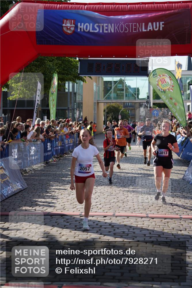 13.06.2025 - Holstenköstenlauf Felixshl http://msf.ph/oto/7928271 13.06.2025 17:55:09 Laufen 2057, 2421, 2462, 2744, 3199, 3775, 3813, 3889, 3931 meine-sportfotos.de