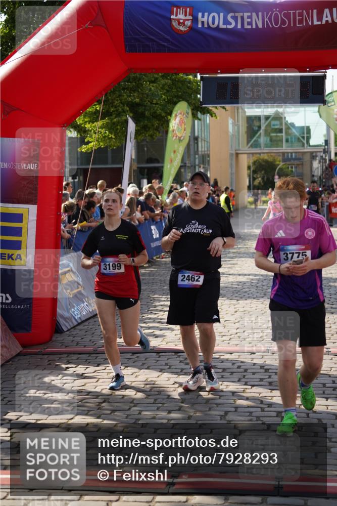13.06.2025 - Holstenköstenlauf Felixshl http://msf.ph/oto/7928293 13.06.2025 17:55:15 Laufen 2355, 2421, 2462, 2675, 2744, 2981, 3199, 3642, 3775, 3889, 3931 meine-sportfotos.de
