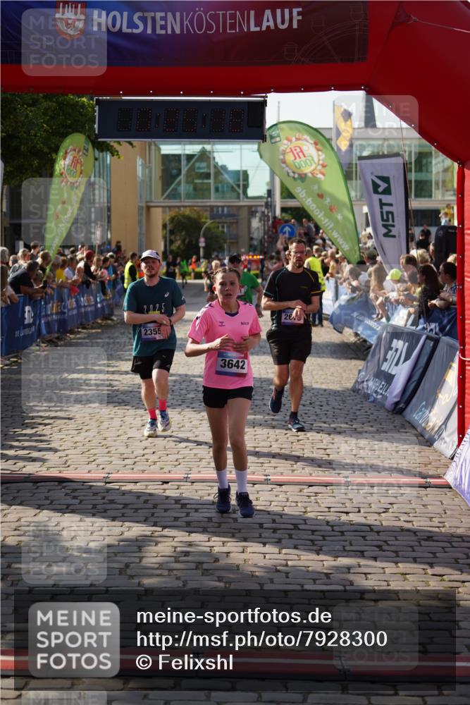 13.06.2025 - Holstenköstenlauf Felixshl http://msf.ph/oto/7928300 13.06.2025 17:55:19 Laufen 2355, 2462, 2616, 2675, 2744, 2981, 3199, 3642, 3775 meine-sportfotos.de