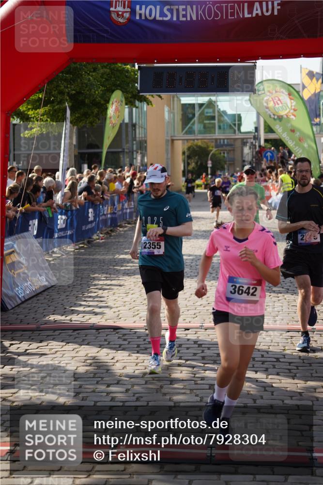 13.06.2025 - Holstenköstenlauf Felixshl http://msf.ph/oto/7928304 13.06.2025 17:55:20 Laufen 2355, 2616, 2675, 2744, 2981, 3199, 3642 meine-sportfotos.de