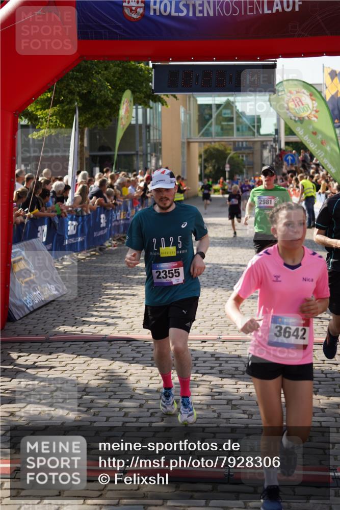 13.06.2025 - Holstenköstenlauf Felixshl http://msf.ph/oto/7928306 13.06.2025 17:55:21 Laufen 2330, 2355, 2616, 2675, 2744, 2765, 2981, 3642 meine-sportfotos.de