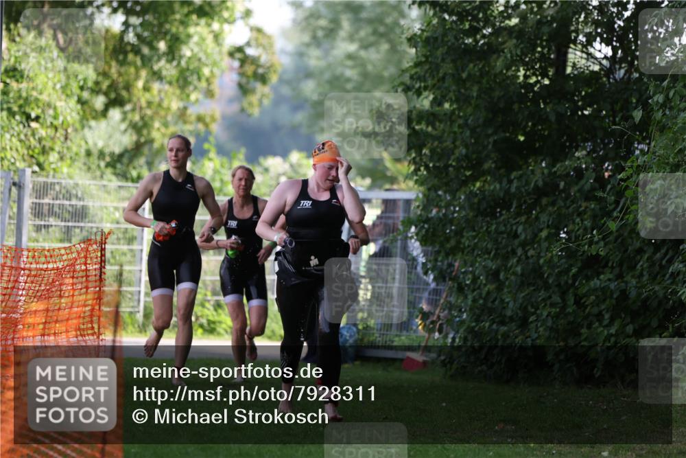 15.06.2025 - 7 Türme Triathlon Michael Strokosch http://msf.ph/oto/7928311 15.06.2025 09:15:31 Schwimmen 86, 97, 98, 99, 100 meine-sportfotos.de
