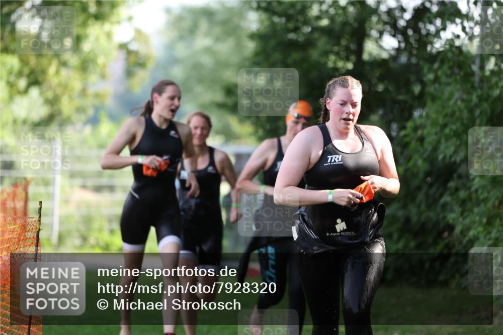 15.06.2025 - 7 Türme Triathlon Michael Strokosch http://msf.ph/oto/7928320 15.06.2025 09:15:33 Schwimmen 86, 97, 98, 99, 100 meine-sportfotos.de