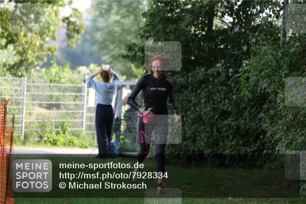15.06.2025 - 7 Türme Triathlon Michael Strokosch http://msf.ph/oto/7928334 15.06.2025 09:15:40 Schwimmen 86, 97, 98, 99, 100 meine-sportfotos.de