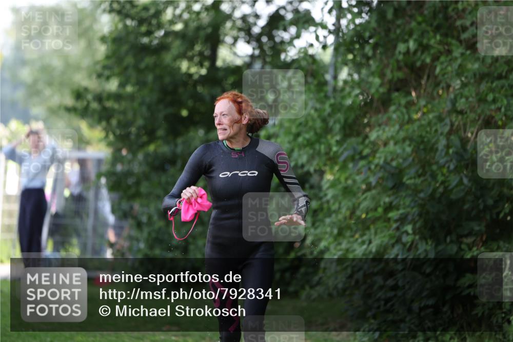 15.06.2025 - 7 Türme Triathlon Michael Strokosch http://msf.ph/oto/7928341 15.06.2025 09:15:42 Schwimmen 86, 97, 98, 99, 100 meine-sportfotos.de