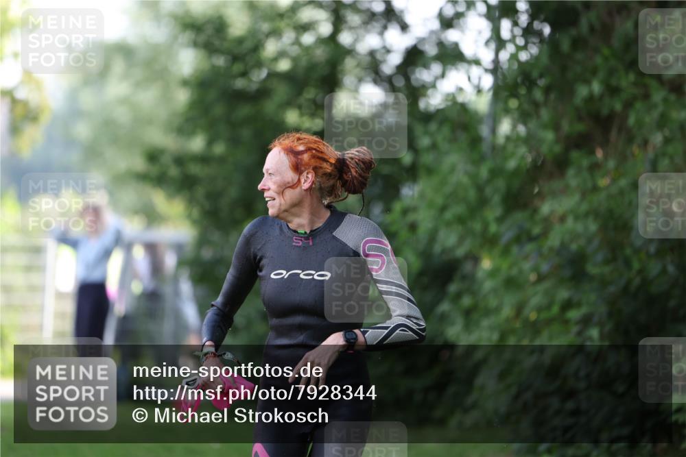 15.06.2025 - 7 Türme Triathlon Michael Strokosch http://msf.ph/oto/7928344 15.06.2025 09:15:43 Schwimmen 86, 97, 98, 99, 100 meine-sportfotos.de