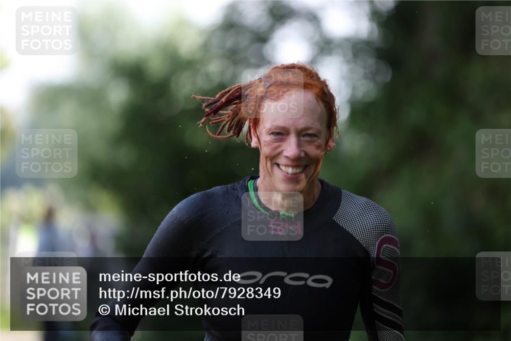 15.06.2025 - 7 Türme Triathlon Michael Strokosch http://msf.ph/oto/7928349 15.06.2025 09:15:44 Schwimmen 86, 97, 98, 99, 100 meine-sportfotos.de