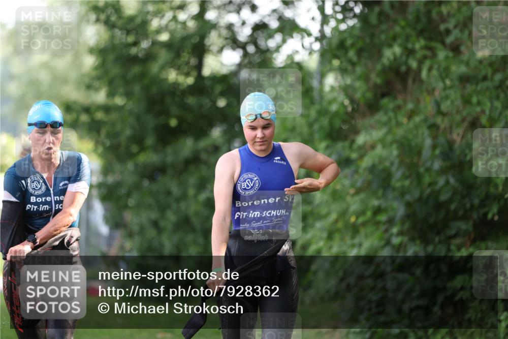 15.06.2025 - 7 Türme Triathlon Michael Strokosch http://msf.ph/oto/7928362 15.06.2025 09:16:06 Schwimmen 83, 84, 107 meine-sportfotos.de