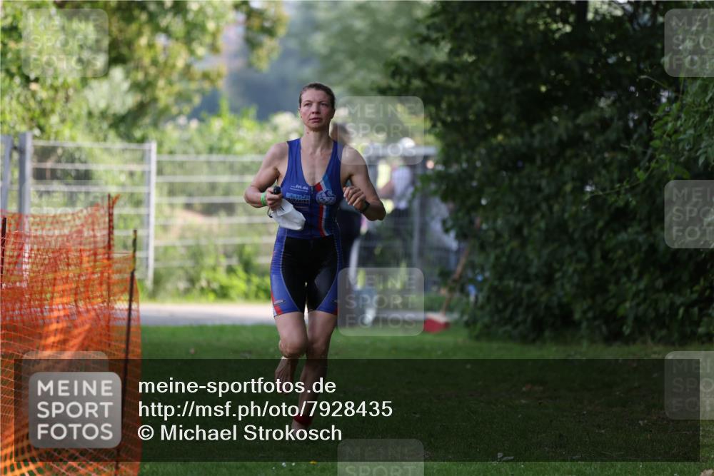 15.06.2025 - 7 Türme Triathlon Michael Strokosch http://msf.ph/oto/7928435 15.06.2025 09:17:33 Schwimmen 11, 12, 13, 14, 103 meine-sportfotos.de