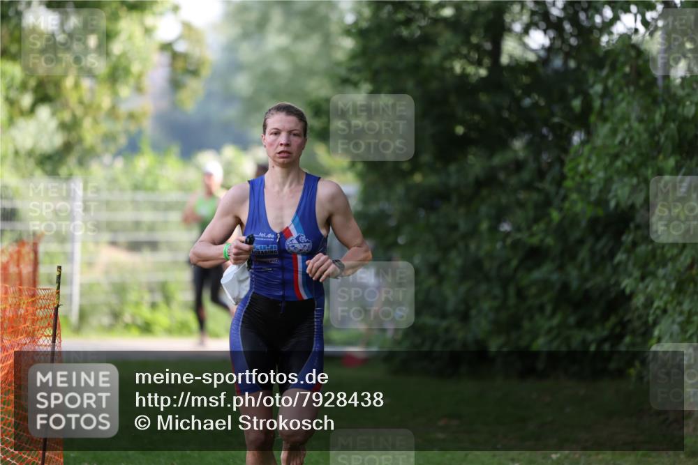 15.06.2025 - 7 Türme Triathlon Michael Strokosch http://msf.ph/oto/7928438 15.06.2025 09:17:34 Schwimmen 11, 12, 13, 14, 103 meine-sportfotos.de