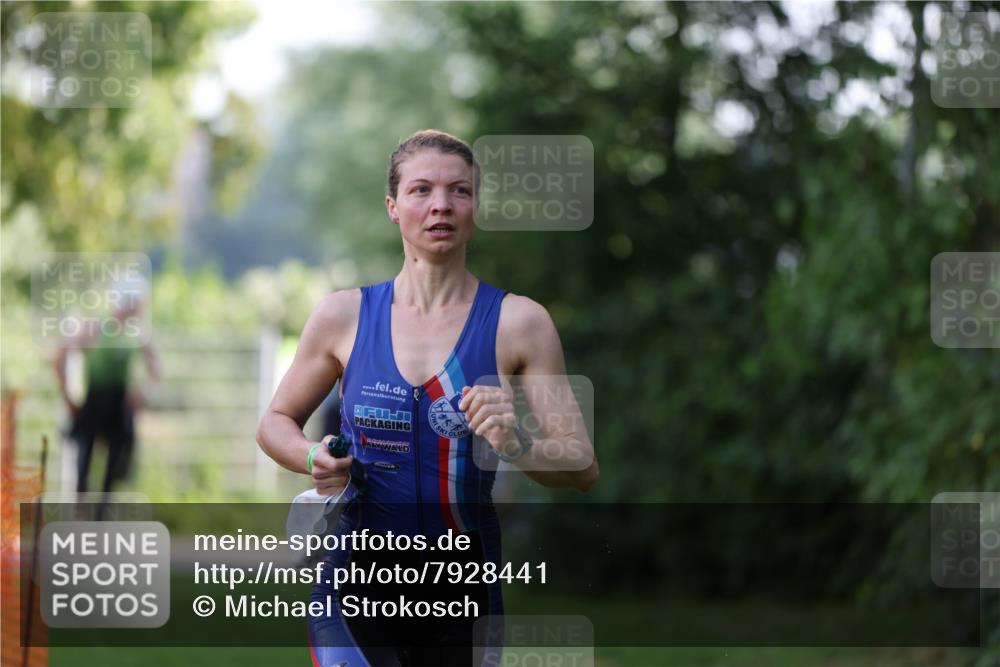 15.06.2025 - 7 Türme Triathlon Michael Strokosch http://msf.ph/oto/7928441 15.06.2025 09:17:35 Schwimmen 11, 12, 13, 14, 103 meine-sportfotos.de