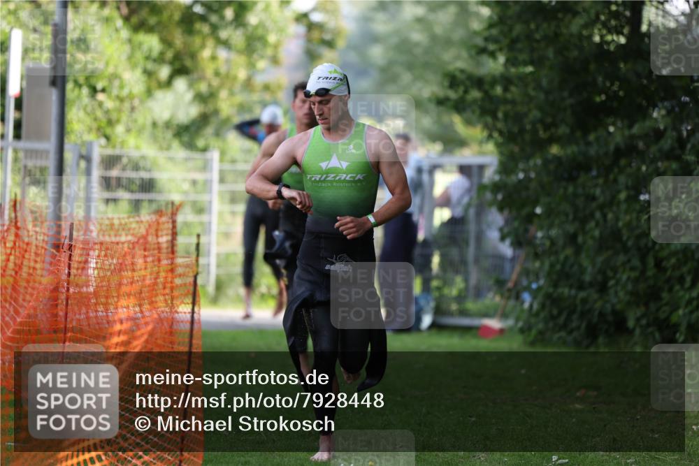 15.06.2025 - 7 Türme Triathlon Michael Strokosch http://msf.ph/oto/7928448 15.06.2025 09:17:40 Schwimmen 11, 12, 13, 14, 103 meine-sportfotos.de