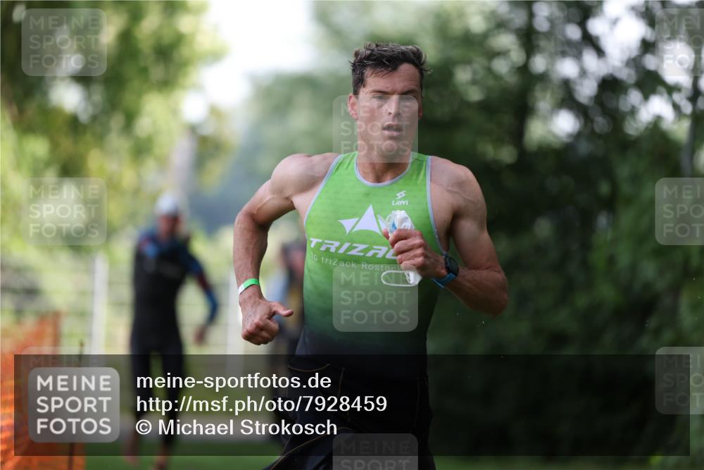 15.06.2025 - 7 Türme Triathlon Michael Strokosch http://msf.ph/oto/7928459 15.06.2025 09:17:44 Schwimmen 11, 12, 13, 14, 103 meine-sportfotos.de