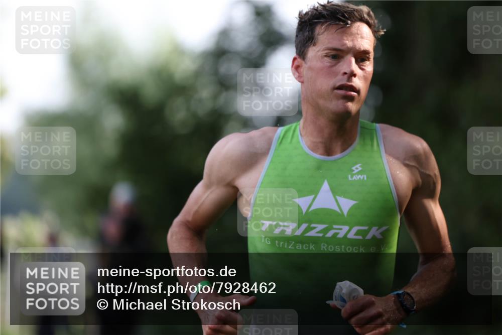 15.06.2025 - 7 Türme Triathlon Michael Strokosch http://msf.ph/oto/7928462 15.06.2025 09:17:44 Schwimmen 11, 12, 13, 14, 103 meine-sportfotos.de