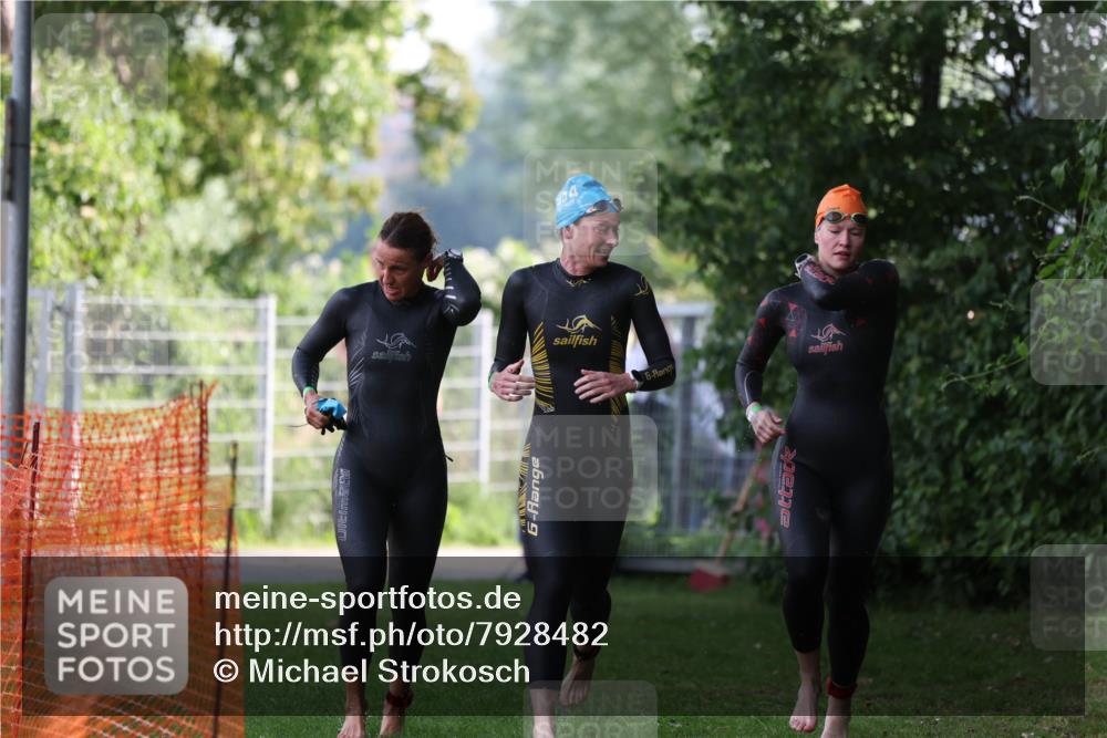 15.06.2025 - 7 Türme Triathlon Michael Strokosch http://msf.ph/oto/7928482 15.06.2025 09:18:18 Schwimmen 113, 114, 115 meine-sportfotos.de