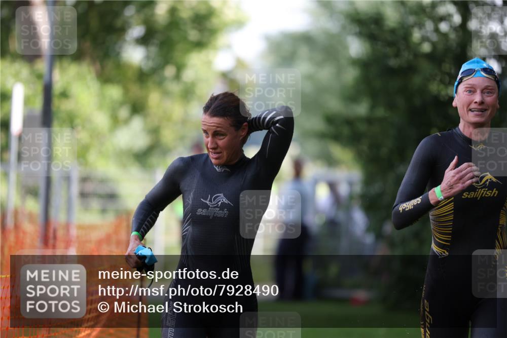 15.06.2025 - 7 Türme Triathlon Michael Strokosch http://msf.ph/oto/7928490 15.06.2025 09:18:20 Schwimmen 113, 114, 115 meine-sportfotos.de