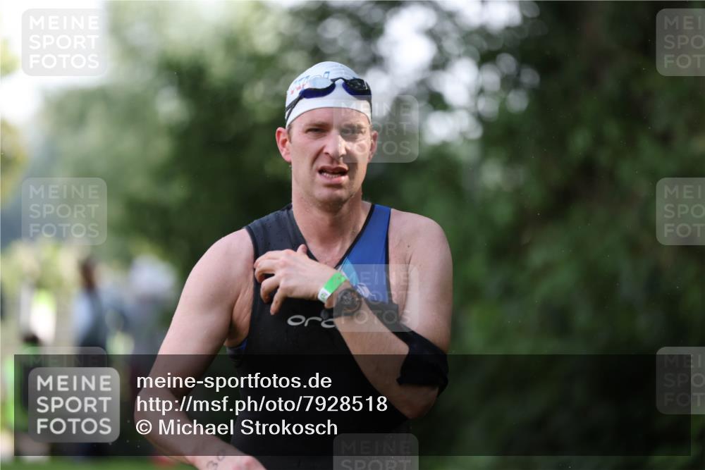 15.06.2025 - 7 Türme Triathlon Michael Strokosch http://msf.ph/oto/7928518 15.06.2025 09:19:30 Schwimmen 26, 27, 30, 89, 90, 91 meine-sportfotos.de