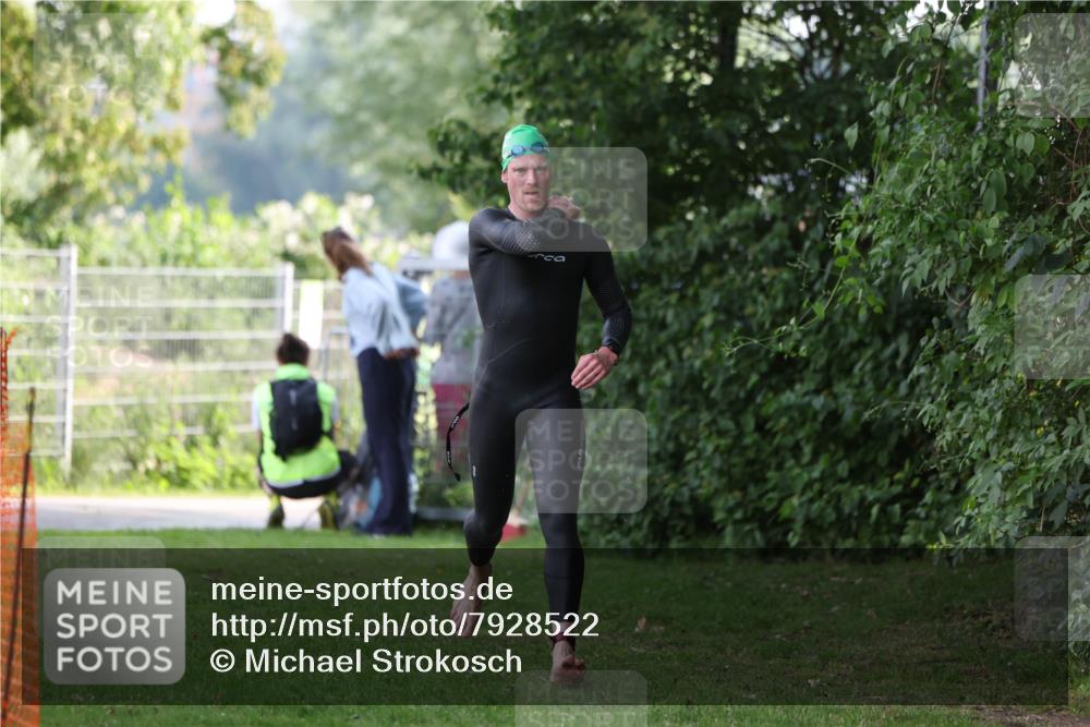 15.06.2025 - 7 Türme Triathlon Michael Strokosch http://msf.ph/oto/7928522 15.06.2025 09:19:34 Schwimmen 26, 27, 30, 31, 89, 90, 91 meine-sportfotos.de