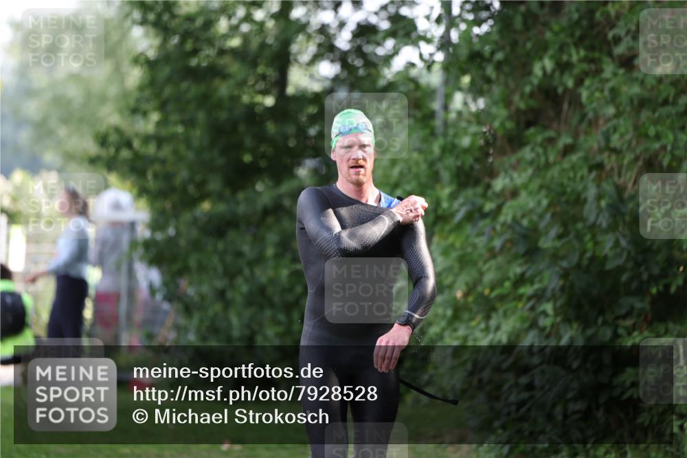 15.06.2025 - 7 Türme Triathlon Michael Strokosch http://msf.ph/oto/7928528 15.06.2025 09:19:35 Schwimmen 26, 27, 30, 31, 89, 90, 91 meine-sportfotos.de