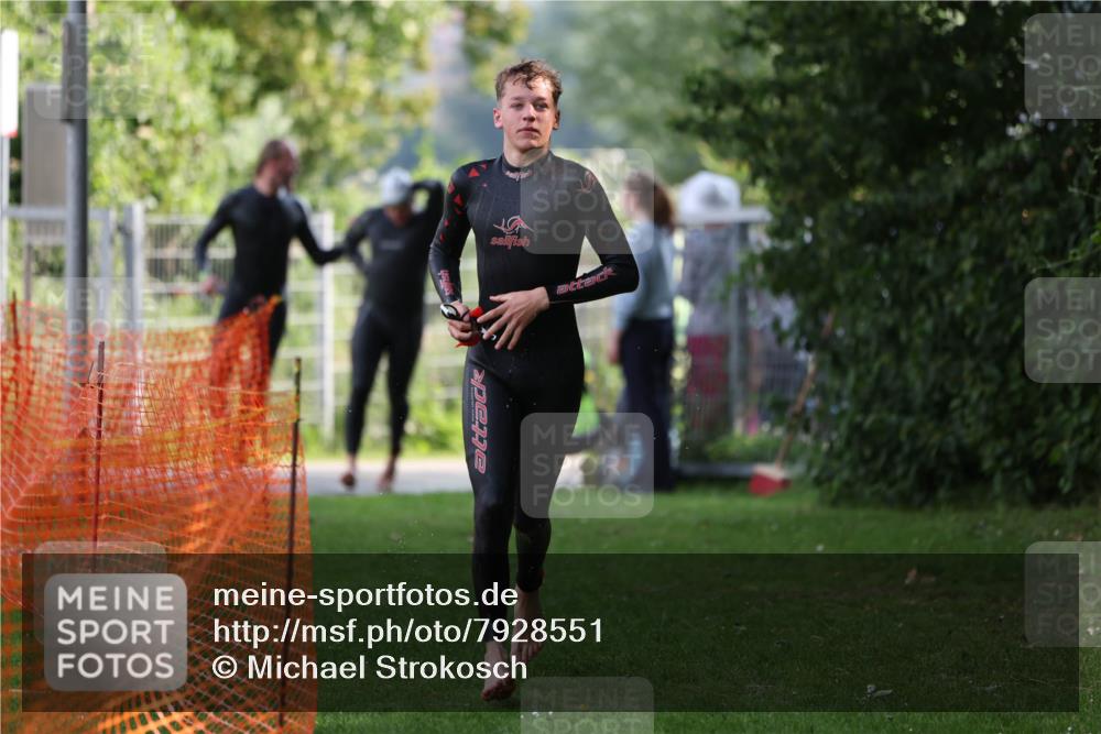 15.06.2025 - 7 Türme Triathlon Michael Strokosch http://msf.ph/oto/7928551 15.06.2025 09:19:51 Schwimmen 26, 28, 31, 32, 33, 34, 35 meine-sportfotos.de