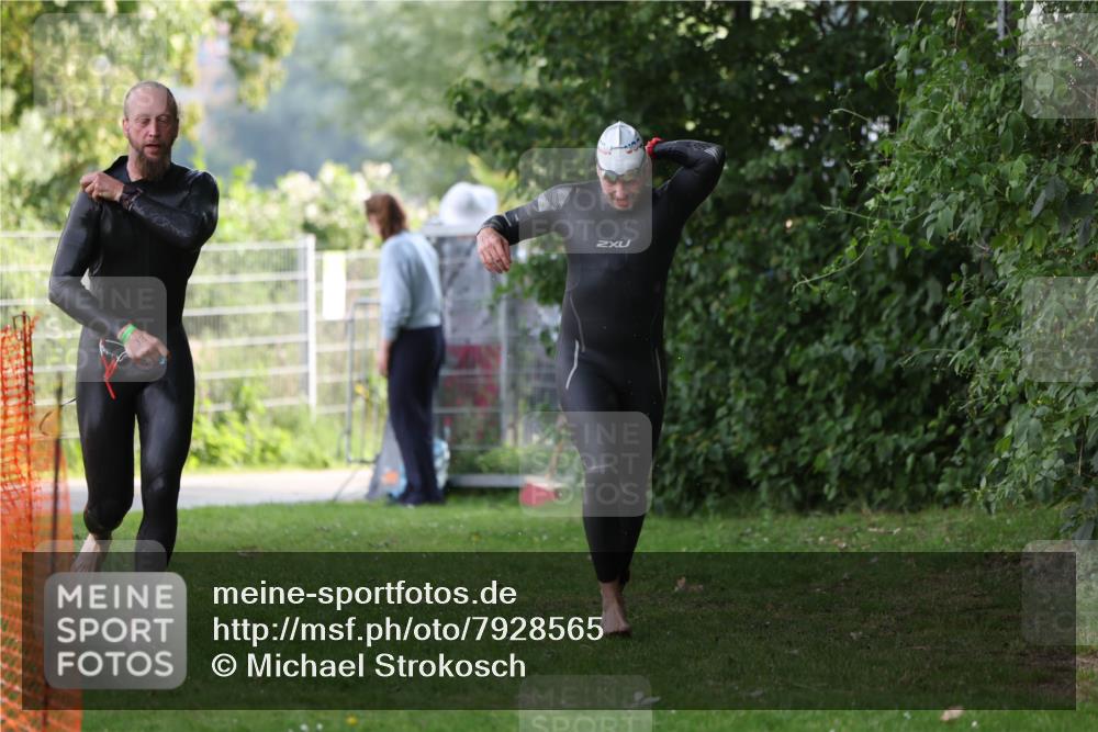 15.06.2025 - 7 Türme Triathlon Michael Strokosch http://msf.ph/oto/7928565 15.06.2025 09:19:55 Schwimmen 26, 28, 31, 32, 33, 34, 35, 74 meine-sportfotos.de