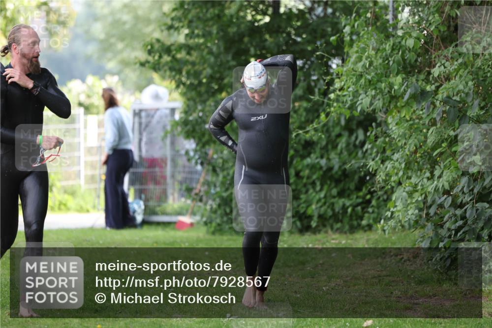 15.06.2025 - 7 Türme Triathlon Michael Strokosch http://msf.ph/oto/7928567 15.06.2025 09:19:56 Schwimmen 26, 28, 31, 32, 33, 34, 35, 74 meine-sportfotos.de