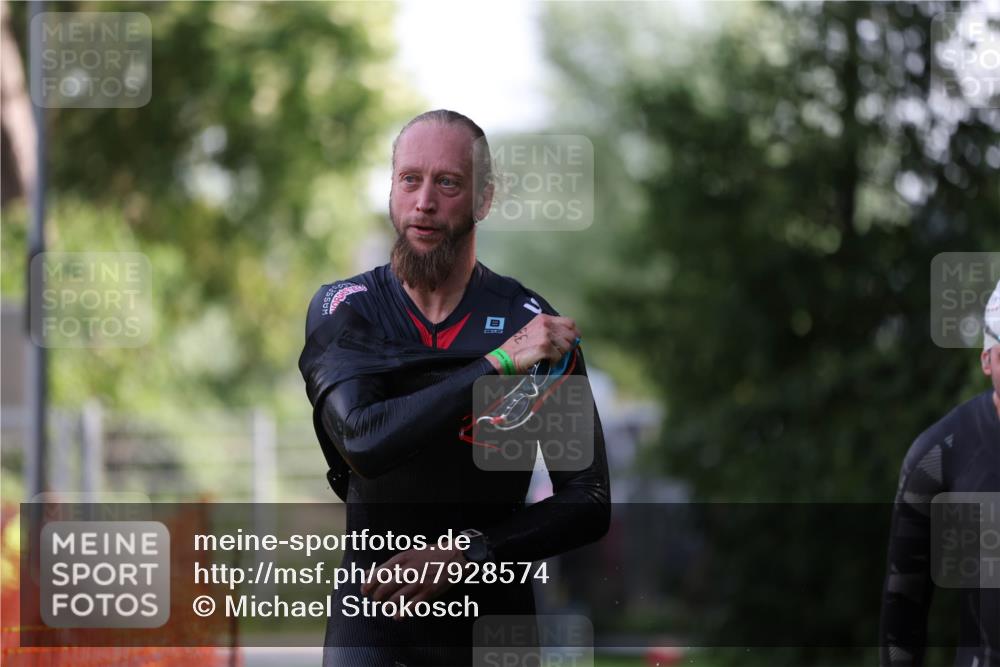 15.06.2025 - 7 Türme Triathlon Michael Strokosch http://msf.ph/oto/7928574 15.06.2025 09:19:58 Schwimmen 26, 28, 31, 32, 33, 34, 35, 74 meine-sportfotos.de