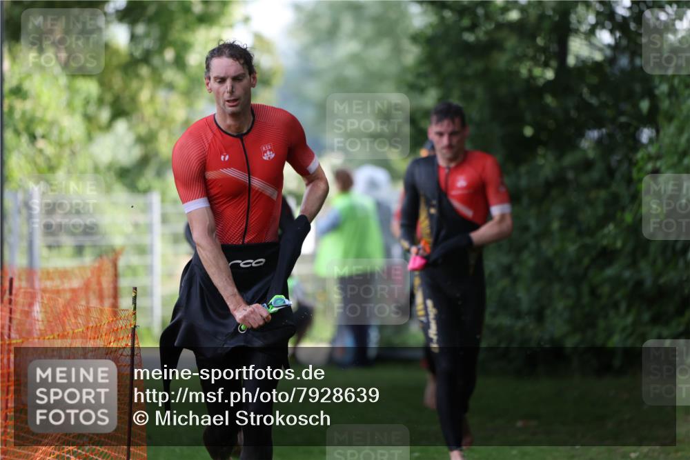 15.06.2025 - 7 Türme Triathlon Michael Strokosch http://msf.ph/oto/7928639 15.06.2025 09:20:35 Schwimmen 29, 71, 72, 73, 75, 76, 78, 80, 85, 87, 88, 96 meine-sportfotos.de