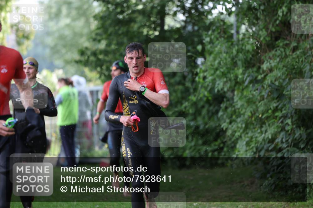 15.06.2025 - 7 Türme Triathlon Michael Strokosch http://msf.ph/oto/7928641 15.06.2025 09:20:36 Schwimmen 29, 71, 72, 73, 75, 76, 78, 80, 85, 87, 88, 96 meine-sportfotos.de