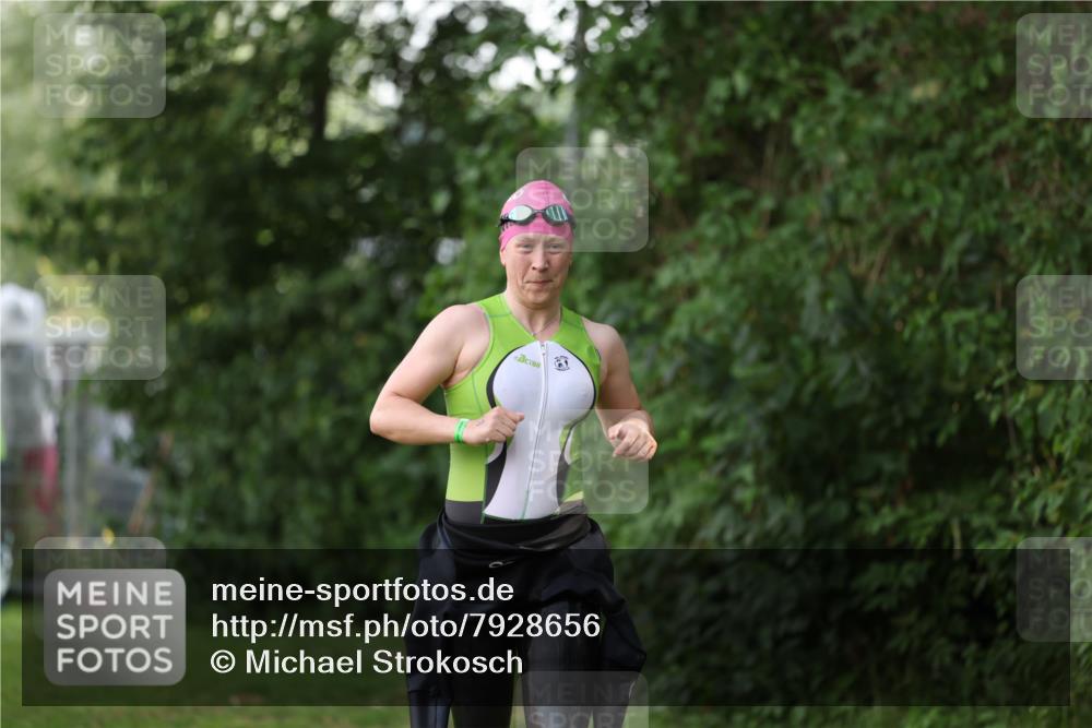 15.06.2025 - 7 Türme Triathlon Michael Strokosch http://msf.ph/oto/7928656 15.06.2025 09:20:44 Schwimmen 71, 72, 73, 75, 78, 85, 87, 88 meine-sportfotos.de