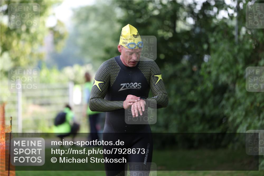 15.06.2025 - 7 Türme Triathlon Michael Strokosch http://msf.ph/oto/7928673 15.06.2025 09:20:49 Schwimmen 71, 75, 78, 85, 87, 88 meine-sportfotos.de