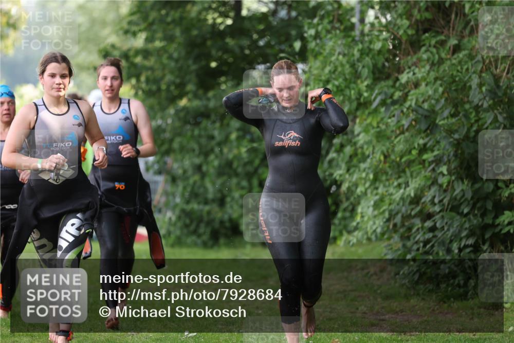 15.06.2025 - 7 Türme Triathlon Michael Strokosch http://msf.ph/oto/7928684 15.06.2025 09:21:08 Schwimmen 109, 110, 111, 112, 121, 122, 123, 124 meine-sportfotos.de